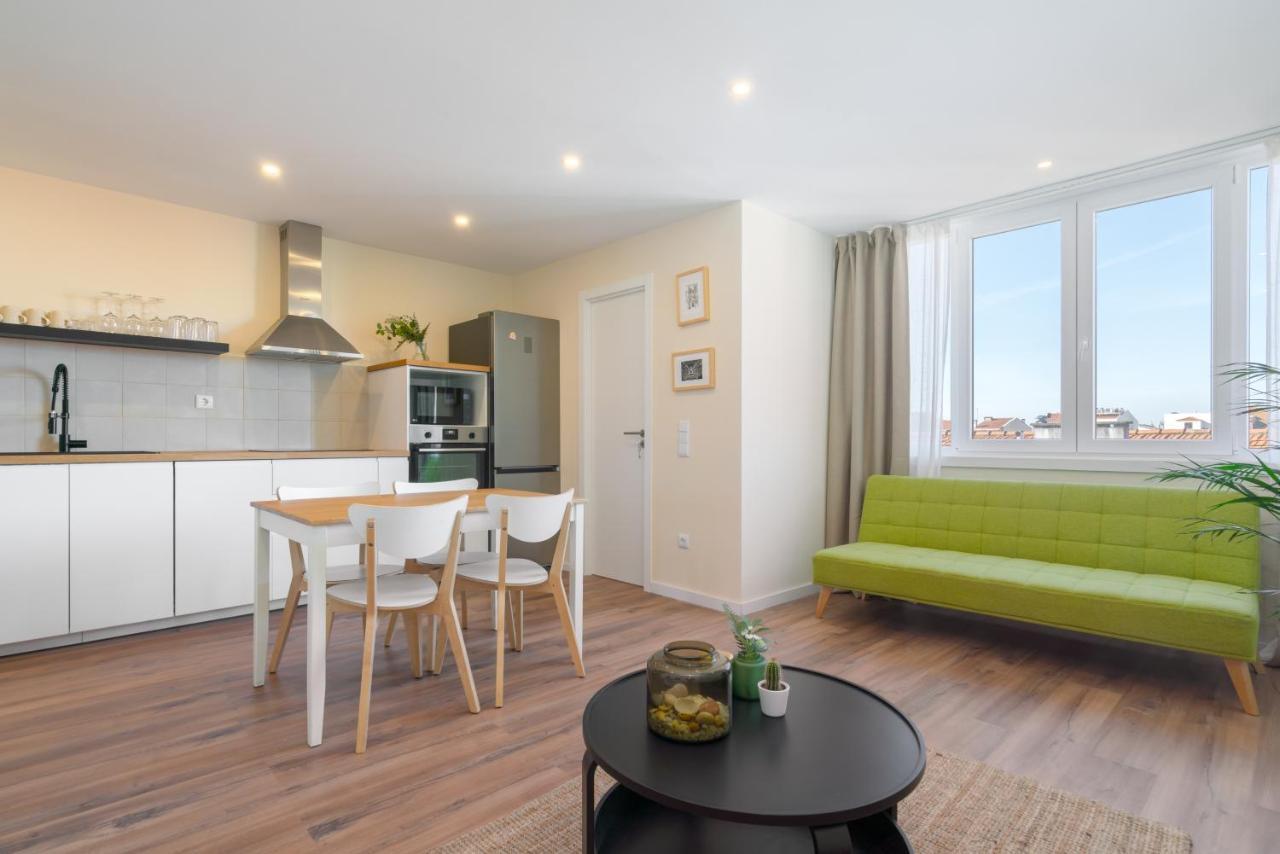 Host Wise - Fantastic Contemporary Flat W Balcony Porto Exterior foto