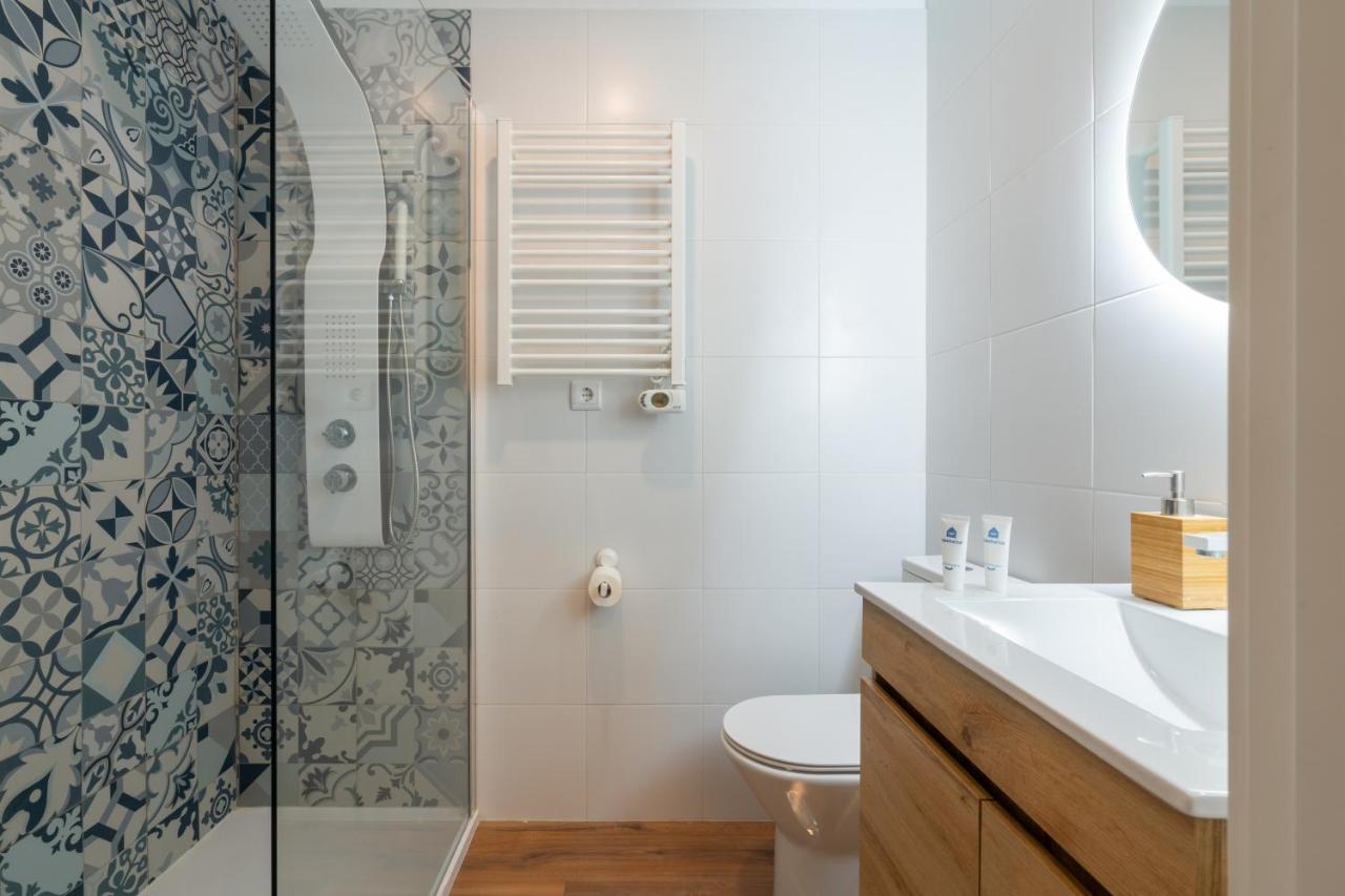 Host Wise - Fantastic Contemporary Flat W Balcony Porto Exterior foto