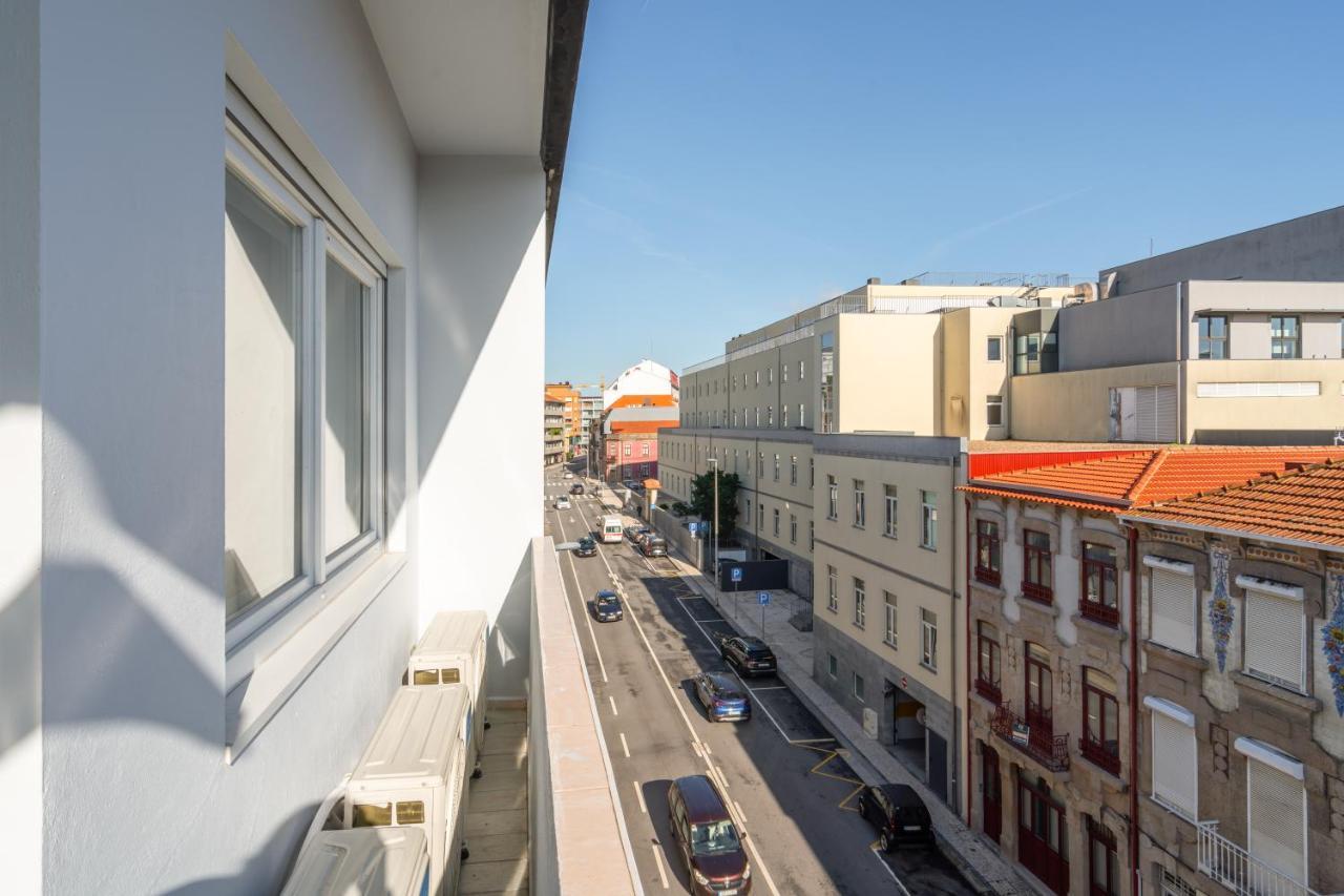 Host Wise - Fantastic Contemporary Flat W Balcony Porto Exterior foto